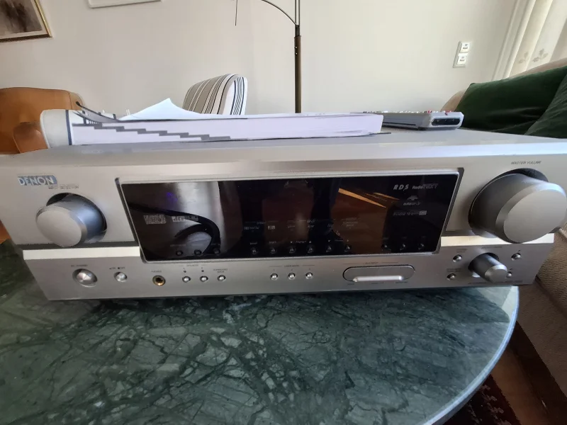 Denon receiver Denon receiver - Bild 1 av 2