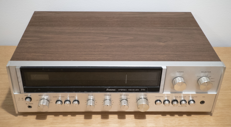 Sansui 771 AM/FM Stereo Receiver (1973-77) Sansui 771 AM/FM Stereo Receiver (1973-77) - Bild 2 av 5