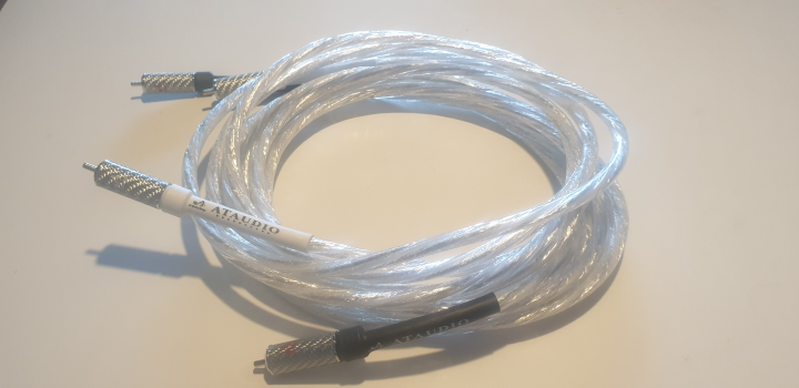 3m rca kabel säljes