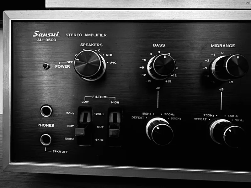 Sansui AU-9500 (professionellt restaurerad) - Bild 1 av 2