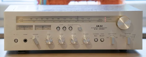 Akai AA-1030 Stereo Receiver (1976-79)