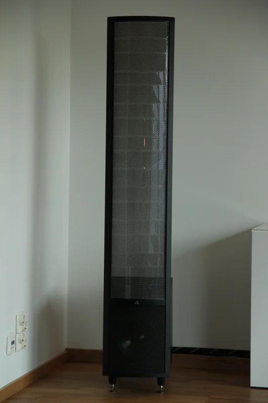 Martin Logan Ethos (aktiva elektrostat högtalare - hybrid - svarta) Martin Logan Ethos (aktiva elektrostat högtalare - hybrid - svarta) - Bild 2 av 6