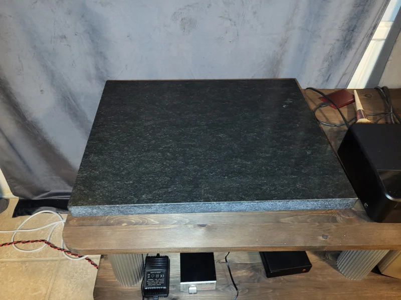 Granitplatta + justerbara spikes  - Bild 2 av 6