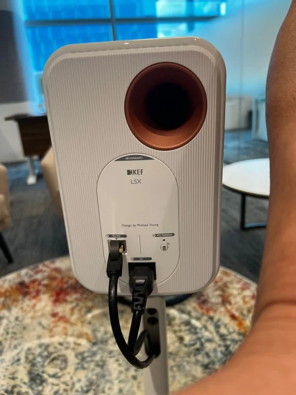 KEF lsx med S1 stativ KEF lsx med S1 stativ - Bild 3 av 3