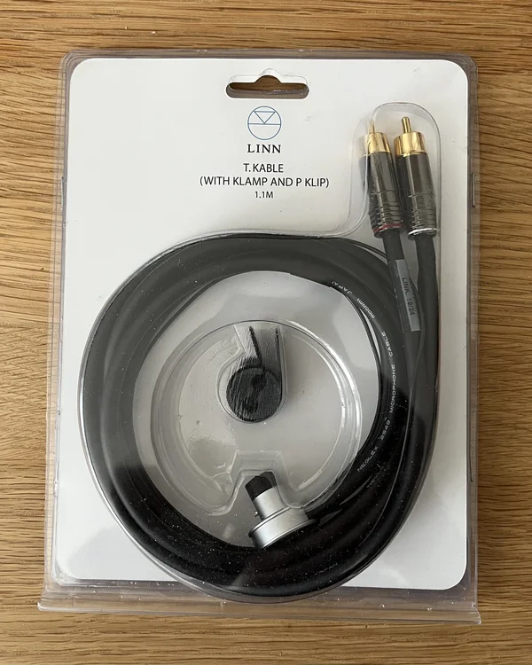 Linn T-cable 1.1m ny i kartong Linn T-cable 1.1m ny i kartong - Bild 1 av 1