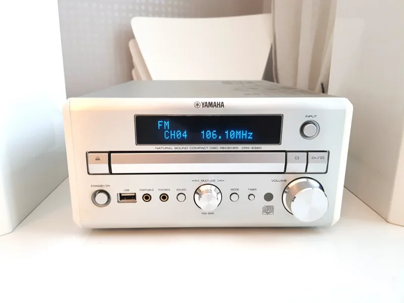 Yamaha MCR-E320 Ljudsystem / CD-Receiver - Bild 2 av 20