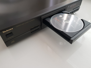 Technics SL-PG370A  CD-Spelare