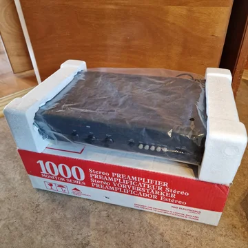 NAD 1000