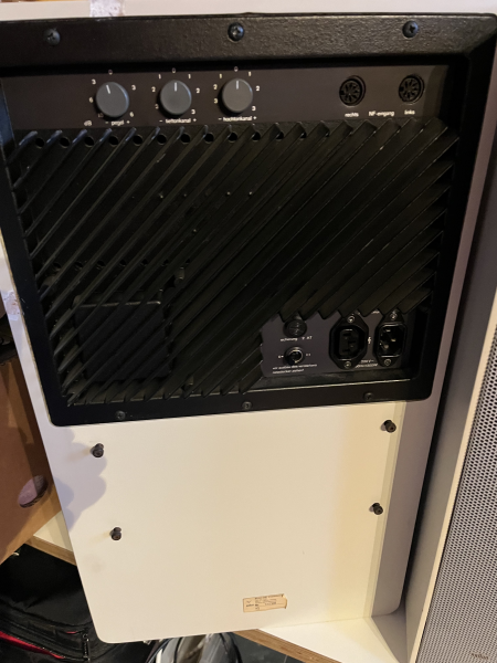 Braun LV 720.Nu Go jul pris 6.995:-  2st aktiv h&ouml;gtalare  Nyservade och &aring;ter i full funktion - Bild 6 av 6