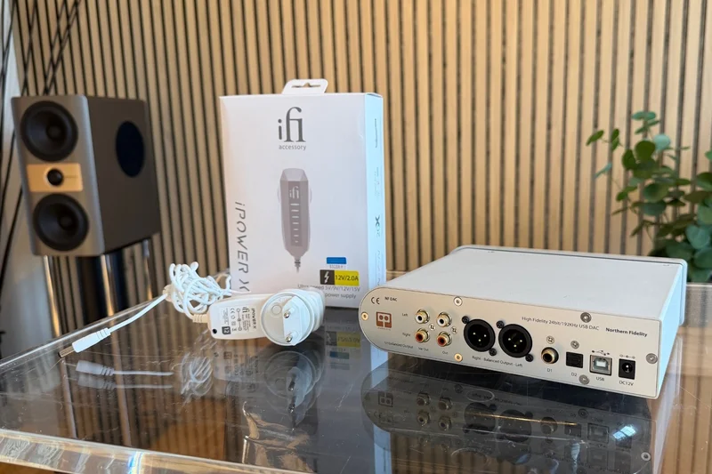 Led Audio NF DAC/Headamp & iFi iPowerX - Begagnad DAC Led Audio NF DAC/Headamp & iFi iPowerX - Begagnad DAC - Bild 2 av 2