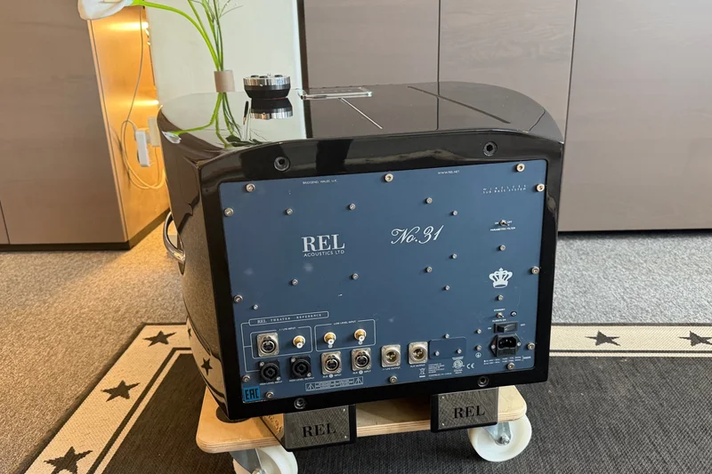Rel Acoustics Reference Series No. 31 Subwoofer - Beg - Image 3 of 5