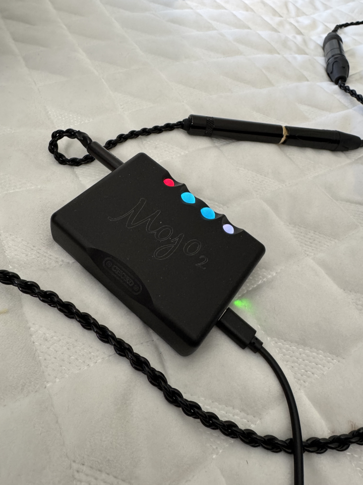 Audeze LCD2 closed back & Chord Mojo 2