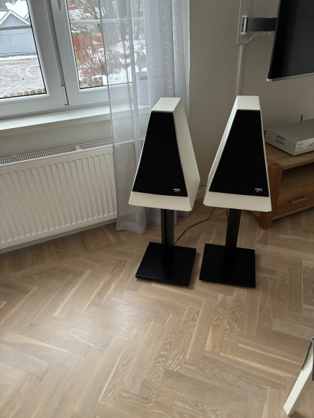 Avance betong högtalare Avance betong högtalare - Bild 1 av 5