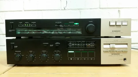 Förstärkare Pioneer SA-530 och radiodel TX-530