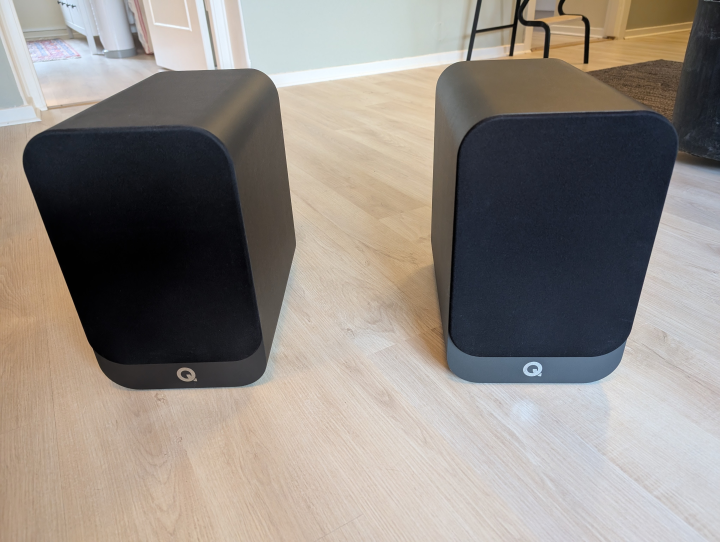 Q Acoustics 3030i stativhögtalare 