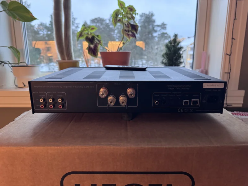 Hegel H90 med innebygd DAC og streamer - Bild 7 av 12