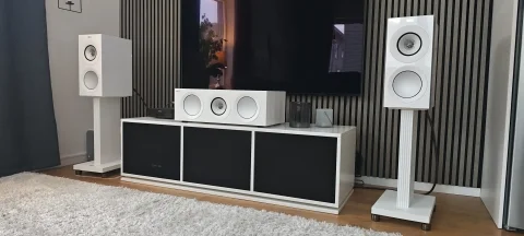 KEF R3 Meta, R6 Meta center, vit high gloss