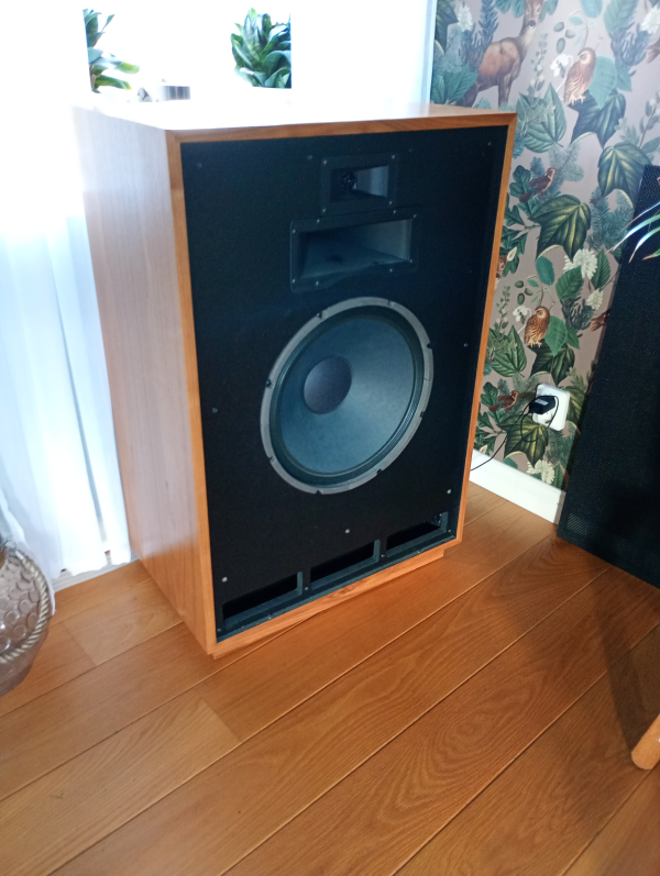 Klipsch Cornwall 3 walnut Klipsch Cornwall 3 walnut - Bild 2 av 5