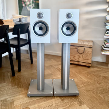 B&W FS-700 (s2) - Exklusiva högtalarstativ!