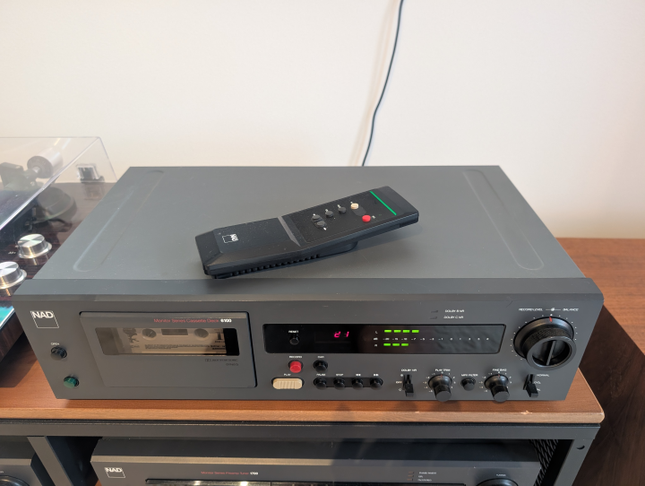 NAD 6100 Monitor Series  Nyservad!