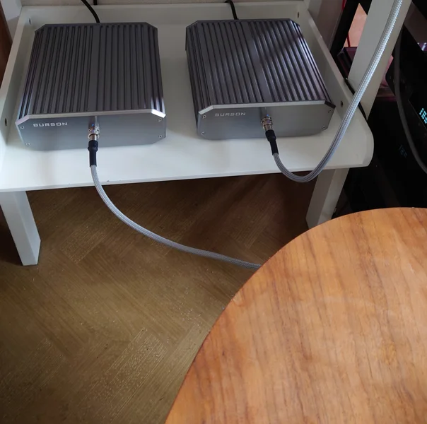 S&Auml;LJES: Burson FUSION CORE GaN Powersupply - Bild 5 av 5