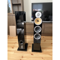 Bowers & Wilkins CM 8