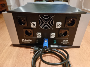 PS Audio P600 - Strömbank och strömstabiliserare