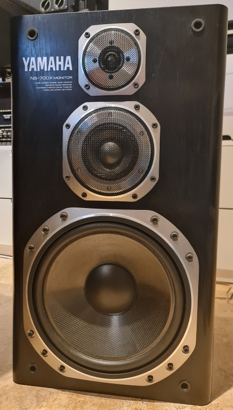 Yamaha NS-700X Yamaha NS-700X - Bild 11 av 14