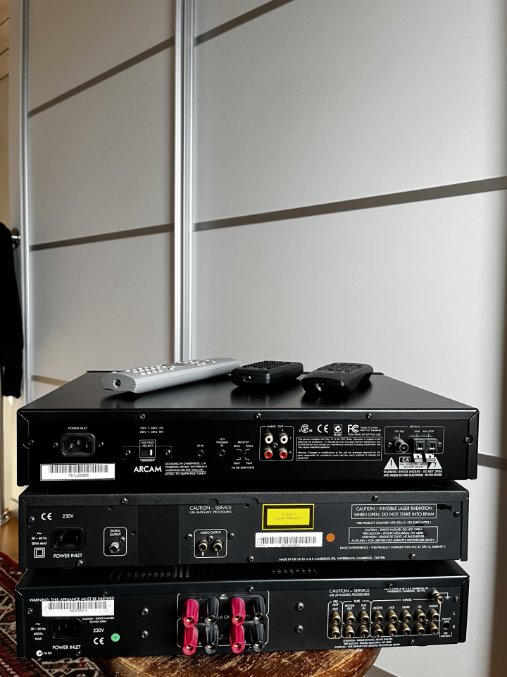 Arcam Stereo, 3 delar