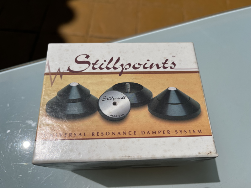 Stillpoints Universal Resonance Dampers w. Risers - Bild 1 av 2