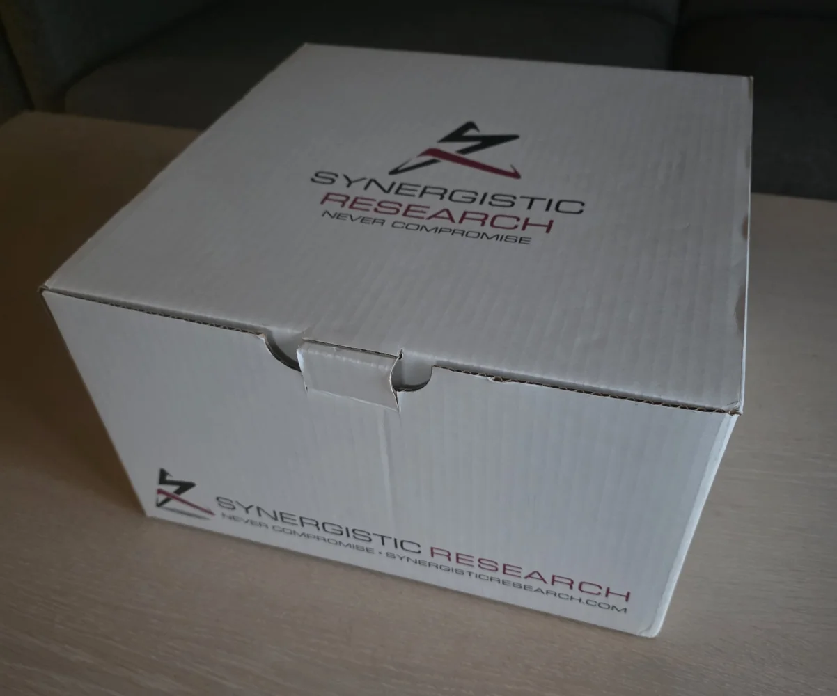Synergistic Research Powercell 8 uef SE + Atmosphere Level 2 str&oslash;mkabel - Bild 2 av 10