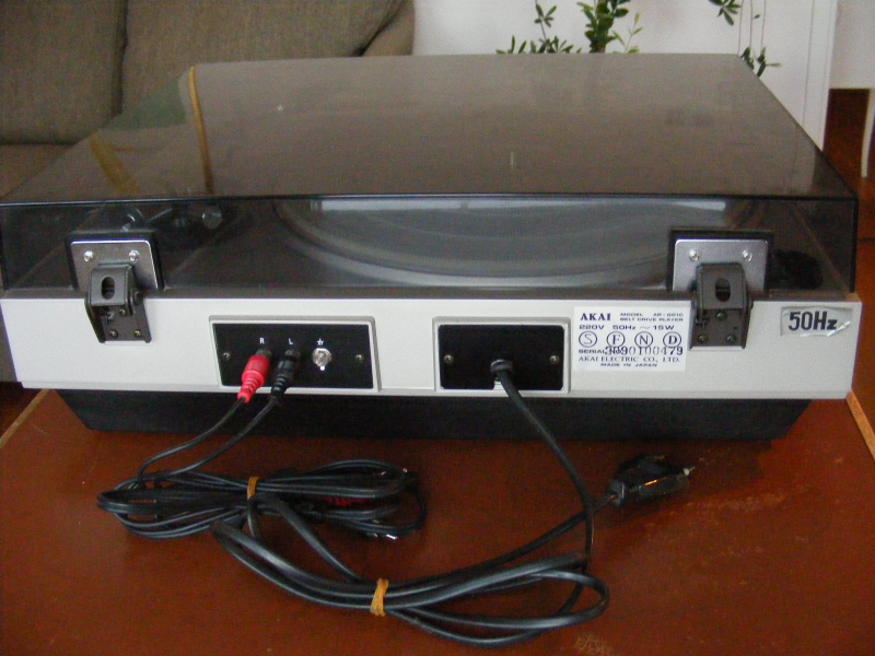 Akai skivspelare AP-001C - Bild 2 av 3