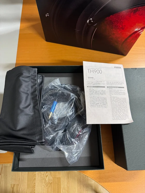 Fostex TH-900 Fostex TH-900 - Bild 1 av 13