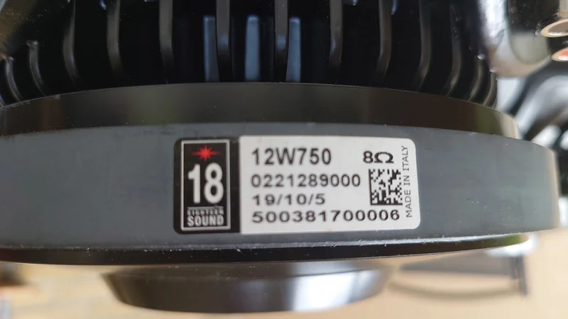 1par Eighteen Sound 12” 12W750 8ohm 1par Eighteen Sound 12” 12W750 8ohm - Bild 4 av 4