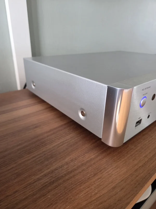 Rotel RC1572 MkII  - Bild 4 av 5