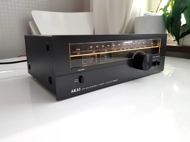 AKAI AT 2250 Analog Stereotuner - Bild 6 av 11