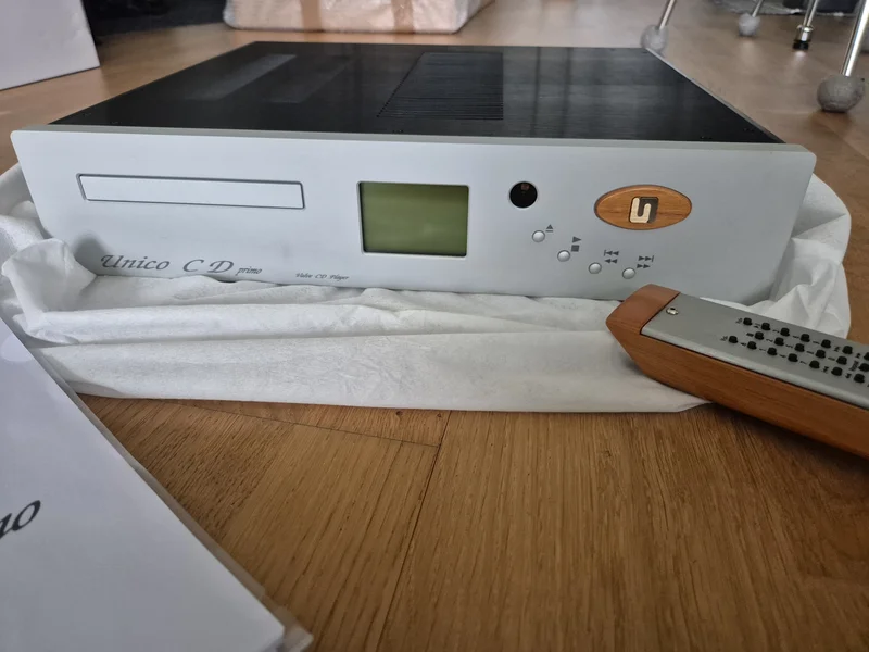Unison Research  - Bild 2 av 2