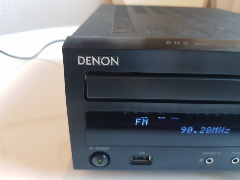 DENON RCD-M37 Stereo Receiver  - Bild 2 av 12