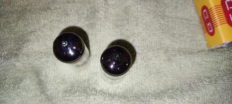 Machat par Philips Miniwatt ECC81 NOS 50 tale unikt tillf&auml;lle! - Bild 6 av 7