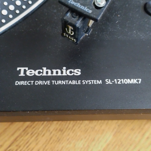 Technics SL-1210mk7 Technics SL-1210mk7 - Bild 3 av 3