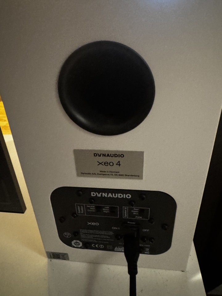 Dynaudio XEO 4 Aktiva Högtalare i Vitt