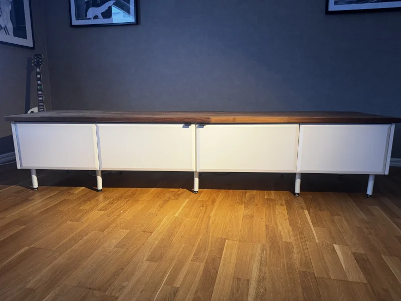 Stereob&auml;nk med subwoofers  - Bild 1 av 6