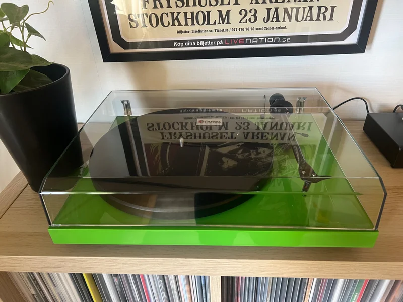 Pro-Ject Debut Carbon DC skivspelare  - Bild 3 av 4