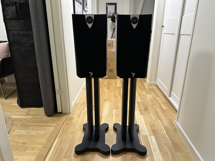 Focal Profile 908 - Special Edition (Diamond Black) + Stands