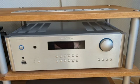 Rotel 1572 Mk 2 i nyskick 