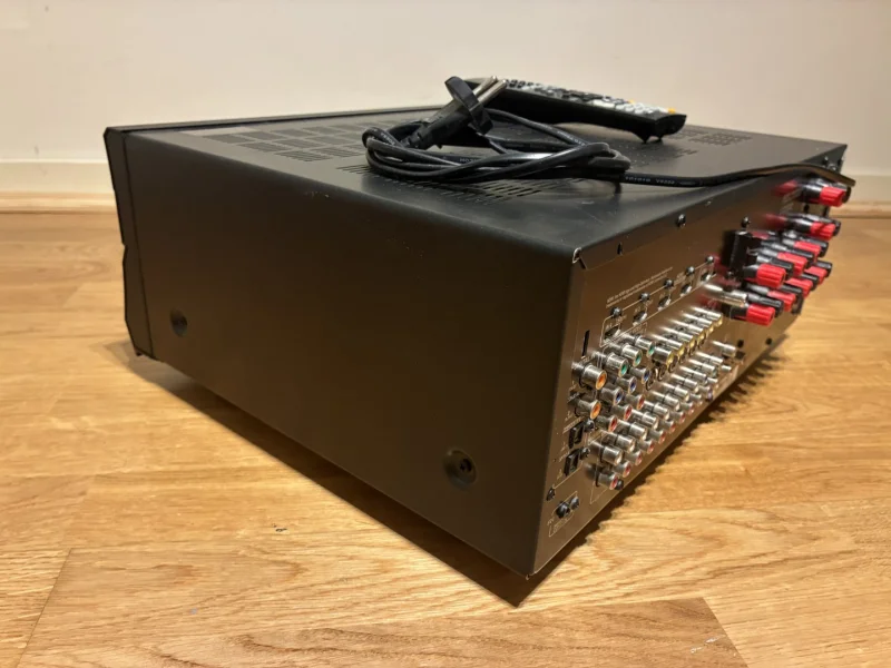 Onkyo TX-SR606 – Klassiker söker nytt hem Onkyo TX-SR606 – Klassiker söker nytt hem - Bild 4 av 6