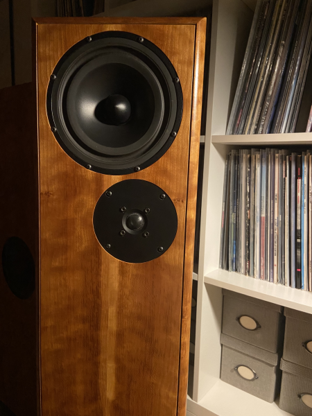 DeVore the Nines - Bild 3 av 3