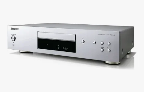 Silverfärgad CD spelare Silverfärgad CD spelare