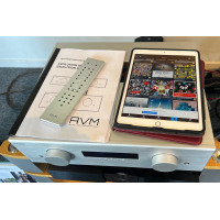 AVM Evolution SD-5.2 - Begagnat streamingförsteg med rörbuffert