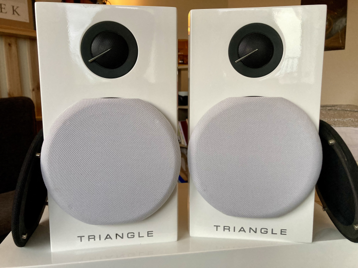 Triangle Color 5.0 högtalarpaket i vitt – fint skick